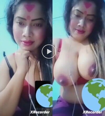 Beautiful-horny-indian-bhabhi-porn-shows-big-boobs-viral-mms.jpg