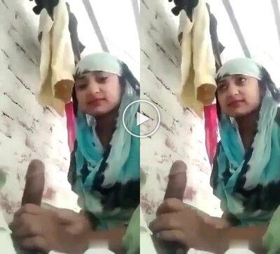 xxx-video-call-pakistan-beautiful-paki-Muslim-girl-suck-big-cock.jpg