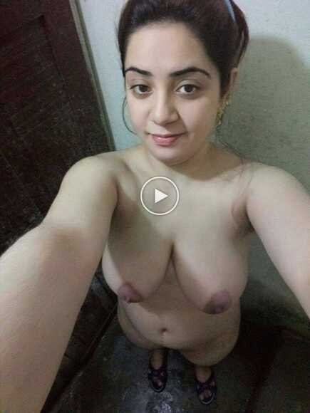 Super-hottest-paki-bhabi-local-sex-in-pakistan-painful-fuck.jpg