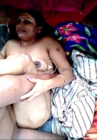 Desi-village-amateur-hot-aunty-cam-fuck-dewar-mms.jpg