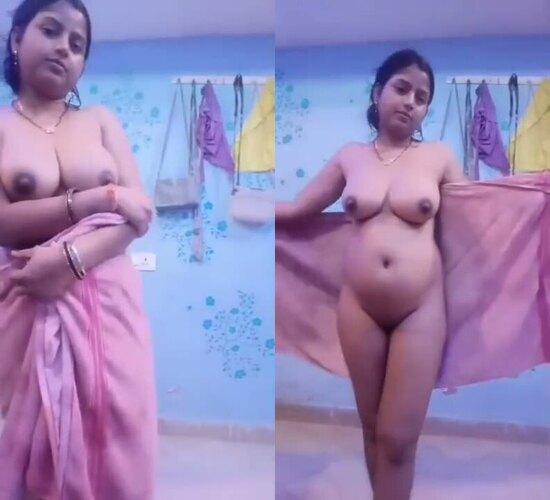 Very-beautiful-hot-big-boobs-indian-wife-sharing-videos-nude-showing-mms.jpg